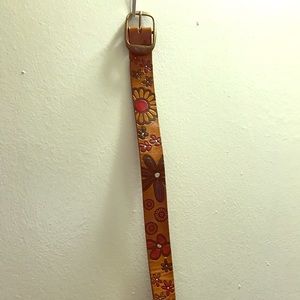 Leather Flower Power belt